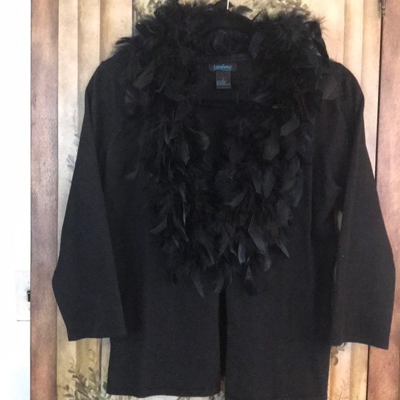 A Cardigan Sweater with Feathers - Picture 2 of 6